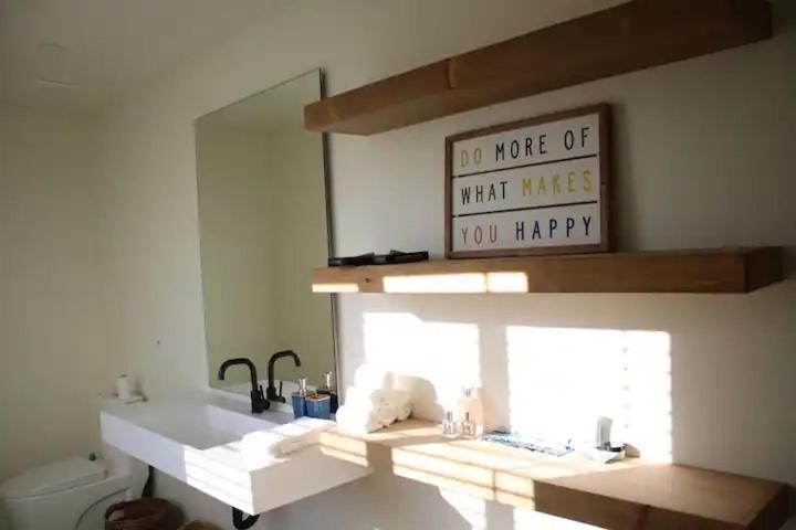 Serene Modern Home Backdoor With Great Wifi, Games, Movies, Patio Seating And Bbq Easy Access To North Joshua Tree National Park In 10 Minutes Twentynine Palms Kültér fotó