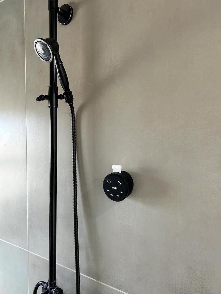 Serene Modern Home Backdoor With Great Wifi, Games, Movies, Patio Seating And Bbq Easy Access To North Joshua Tree National Park In 10 Minutes Twentynine Palms Kültér fotó