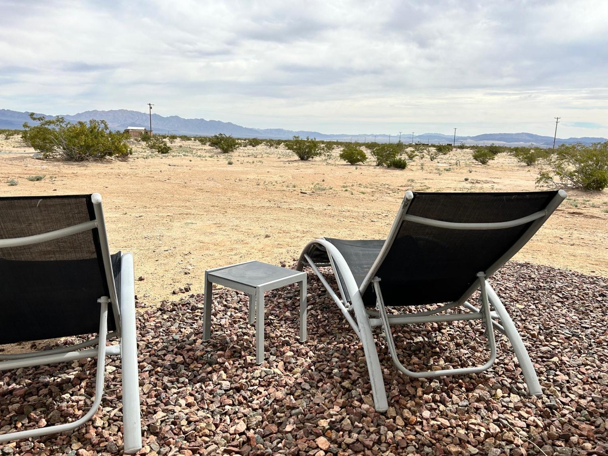 Serene Modern Home Backdoor With Great Wifi, Games, Movies, Patio Seating And Bbq Easy Access To North Joshua Tree National Park In 10 Minutes Twentynine Palms Kültér fotó