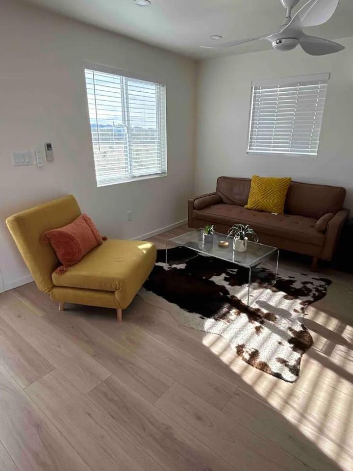 Serene Modern Home Backdoor With Great Wifi, Games, Movies, Patio Seating And Bbq Easy Access To North Joshua Tree National Park In 10 Minutes Twentynine Palms Kültér fotó