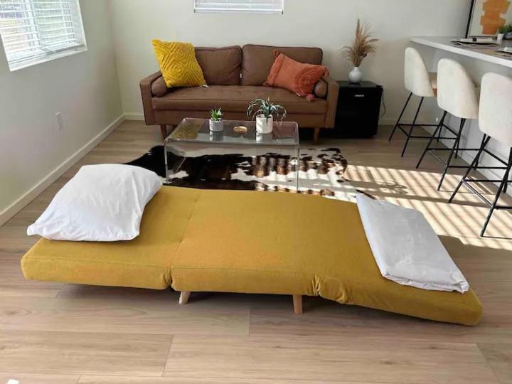 Serene Modern Home Backdoor With Great Wifi, Games, Movies, Patio Seating And Bbq Easy Access To North Joshua Tree National Park In 10 Minutes Twentynine Palms Kültér fotó