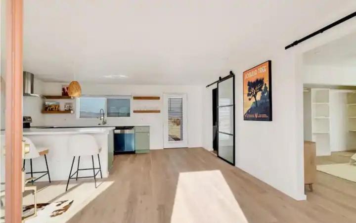 Serene Modern Home Backdoor With Great Wifi, Games, Movies, Patio Seating And Bbq Easy Access To North Joshua Tree National Park In 10 Minutes Twentynine Palms Kültér fotó