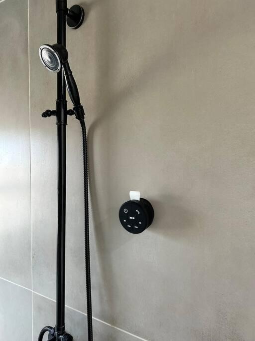 Serene Modern Home Backdoor With Great Wifi, Games, Movies, Patio Seating And Bbq Easy Access To North Joshua Tree National Park In 10 Minutes Twentynine Palms Kültér fotó